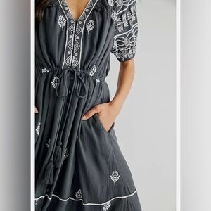 FREE PEOPLE RILEY SMOCKED MAXI DRESS IN Clare smoke grey black sz M